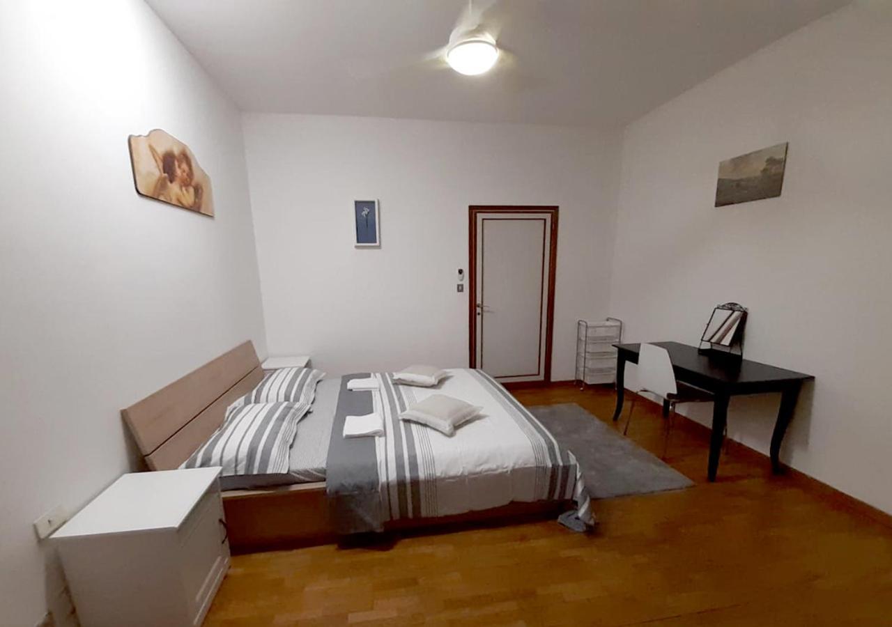 Station Firenze Bed and Breakfast Exteriör bild